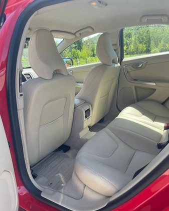 Volvo S60 cena 93000 przebieg: 147310, rok produkcji 2018 z Wieliczka małe 106